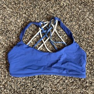Lululemon free to be sports bra
